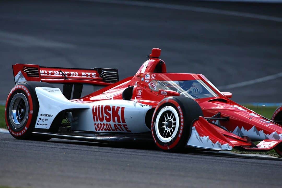 マーカス・エリクソンのインスタグラム：「What a mess of a race 🤯😫. Gave my all out there and the no 8 car felt good but things just didn’t go our way today. P15 at the 🏁 #ME8 #INDYCAR #HARVESTGP @huskichocolate @chipganassiracing @hondaracing_hpd」