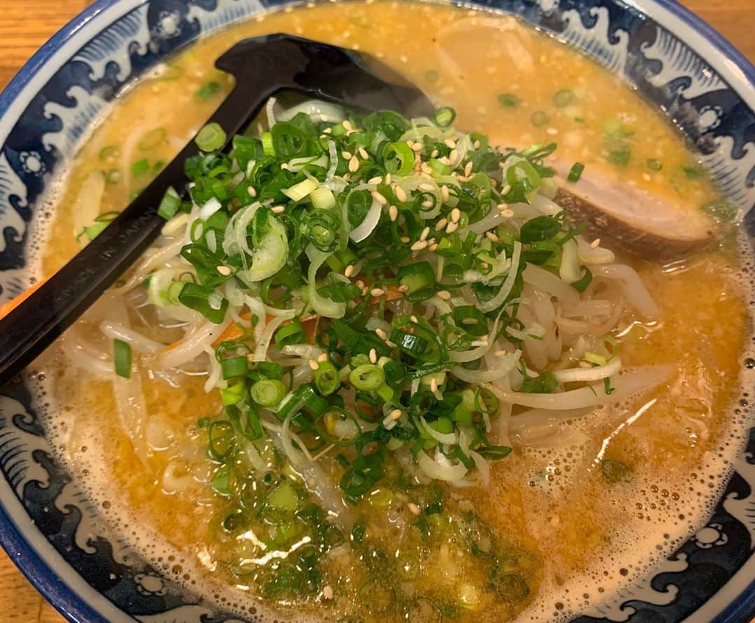 木曽大介さんのインスタグラム写真 - (木曽大介Instagram)「珍しく味噌ラーメンを食べてみました！」10月4日 11時15分 - kisotaro