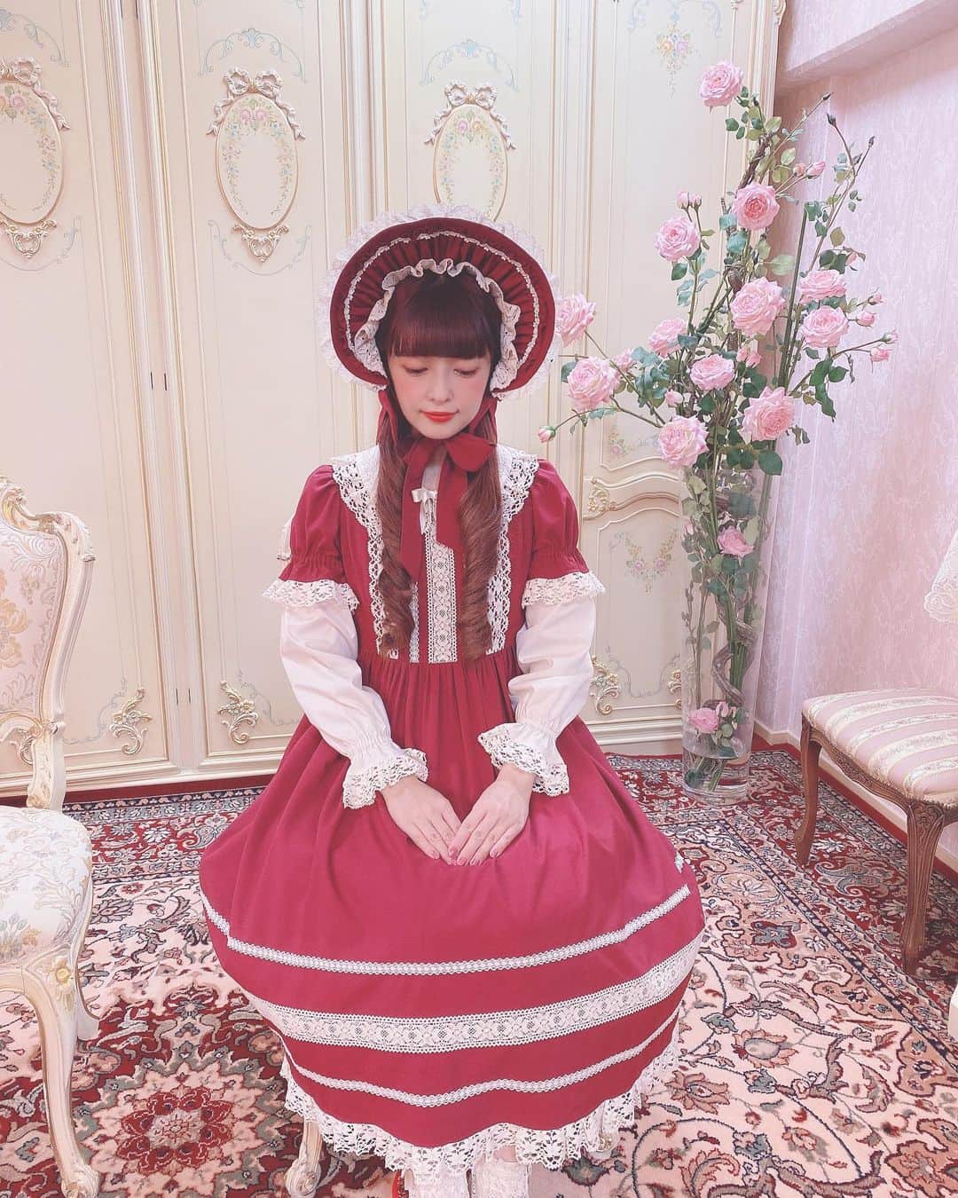 青木美沙子さんのインスタグラム写真 - (青木美沙子Instagram)「懐古ロリータ 🌹」10月4日 11時55分 - misakoaoki