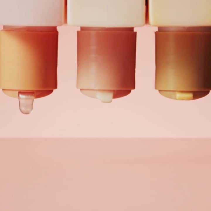 のインスタグラム：「Three-peat 🔁 …  You’re staring at Daily Shampoo from @daehair 👀#OddlySatisfying」