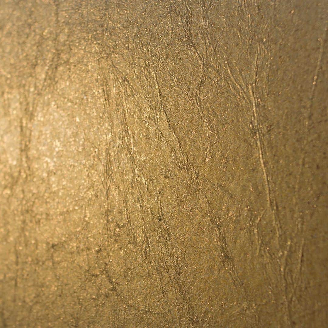 Wajueさんのインスタグラム写真 - (WajueInstagram)「#wajue #和紙壁紙 #washi #wallpaper #japanesewallpaper #wallcovering #light #textures #luxuryhomes #surfacedesign #ecomaterials #interiordesign #interior #design #interiordesigner #interior_design #interiorart #interiorstyle #hoteldesign #hoteldesigner #shopdesign #shopdesigner #hoteldecor #materials #handmade #luxurylifestyle #luxurydesign #designideas #deco #artwork」10月4日 3時17分 - washi_worx