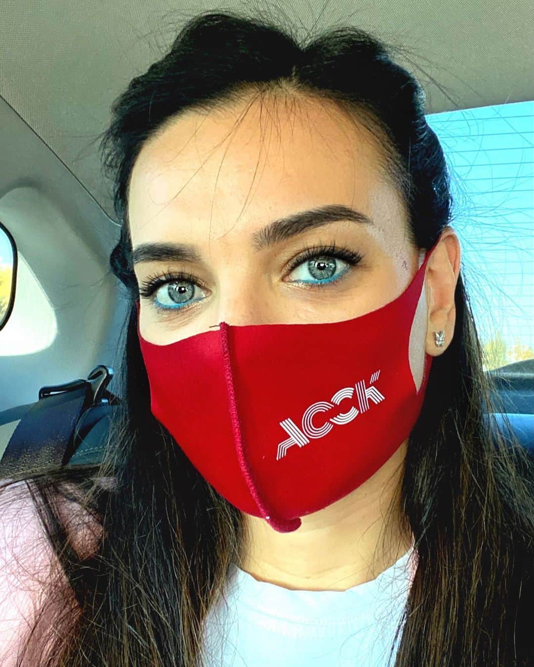 エレーナ・イシンバエワのインスタグラム：「Ну вот и всё! Всероссийский фестиваль студенческого Спорта закончился @asscrf. Победители определены, медали и дипломы розданы, обучение прошло, новые навыки получены, новые знакомства и деловые связи налажены! ⠀ Чем ещё запомнится «АССК.ФЕСТ»?! ⠀ 1. Чудесной осенней погодой 💚 ⠀ 2. Насыщенной образовательной, спортивной, развлекательной программой 💚 ⠀ 3. Количеством важных приглашённых гостей и экспертов 💚 ⠀ 4. Массовостью ( 2500 участников, 63 региона) 💚 ⠀ 5. Высоким уровнем организации фестиваля 💚 ⠀ Кто следил за событиями «АССК.ФЕСТ»?!」