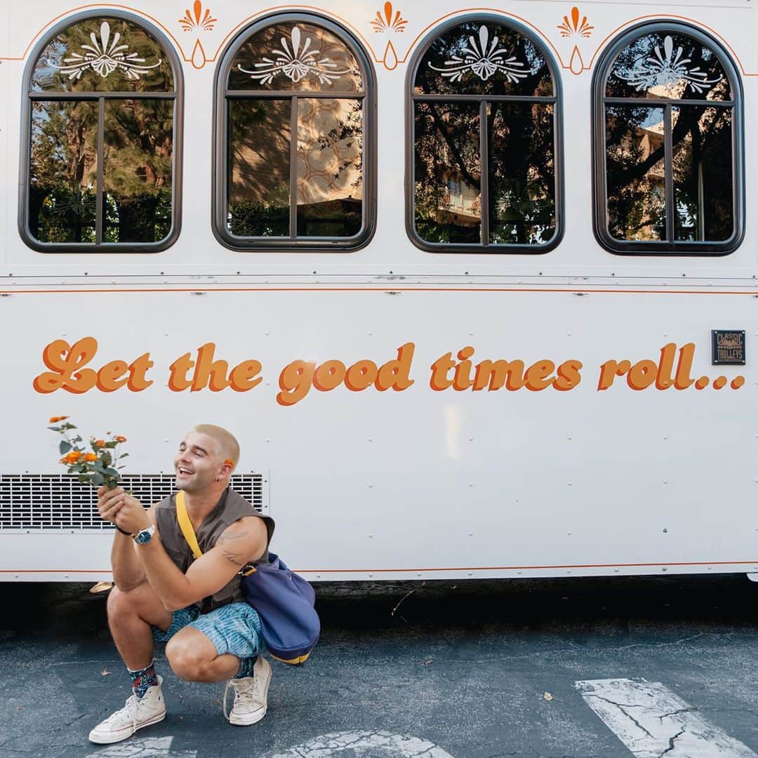 ジャック・グリフォーのインスタグラム：「An adventure in romantics. A question of semantics. Is love a feeling, or God himself? A mystery above our ceiling, or something we hide on a shelf? Today I just ponder this notion elevating my mental health. My spiritual wealth. God doesn’t move in stealth. It’s everywhere, in everything. Stop and pay attention to it’s rhythms.」