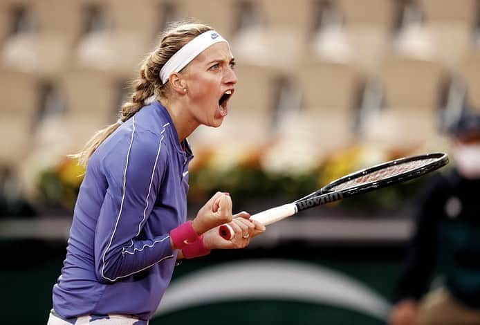 PetraKvitovaさんのインスタグラム写真 - (PetraKvitovaInstagram)「Never easy to face a fellow leftie, and @leylahannietennis played very well 👏  Me? I’m excited to be back in the second week at @rolandgarros after 5 years and ready to keep fighting for more 💪🙏  #RolandGarros」10月4日 3時57分 - petra.kvitova