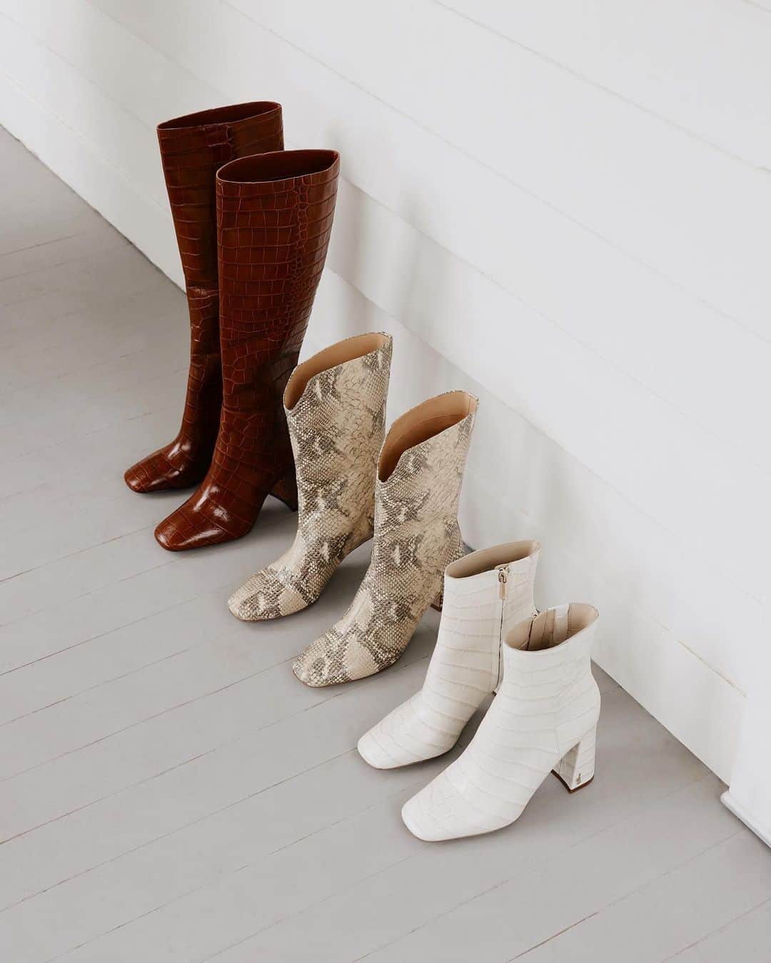 サムエデルマンのインスタグラム：「Tall, grande, and venti Which are you wearing this weekend?  #SamEdelman #PreFall2020 #ForcesOfNature」