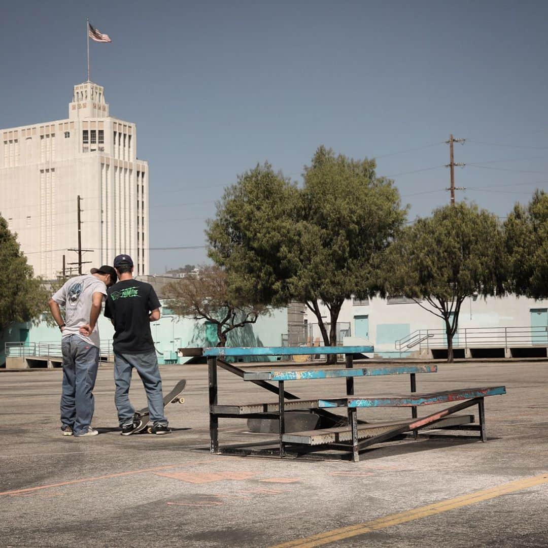 ケビン・ホーフラーのインスタグラム：「#SkateboardingIsFun 🥰」