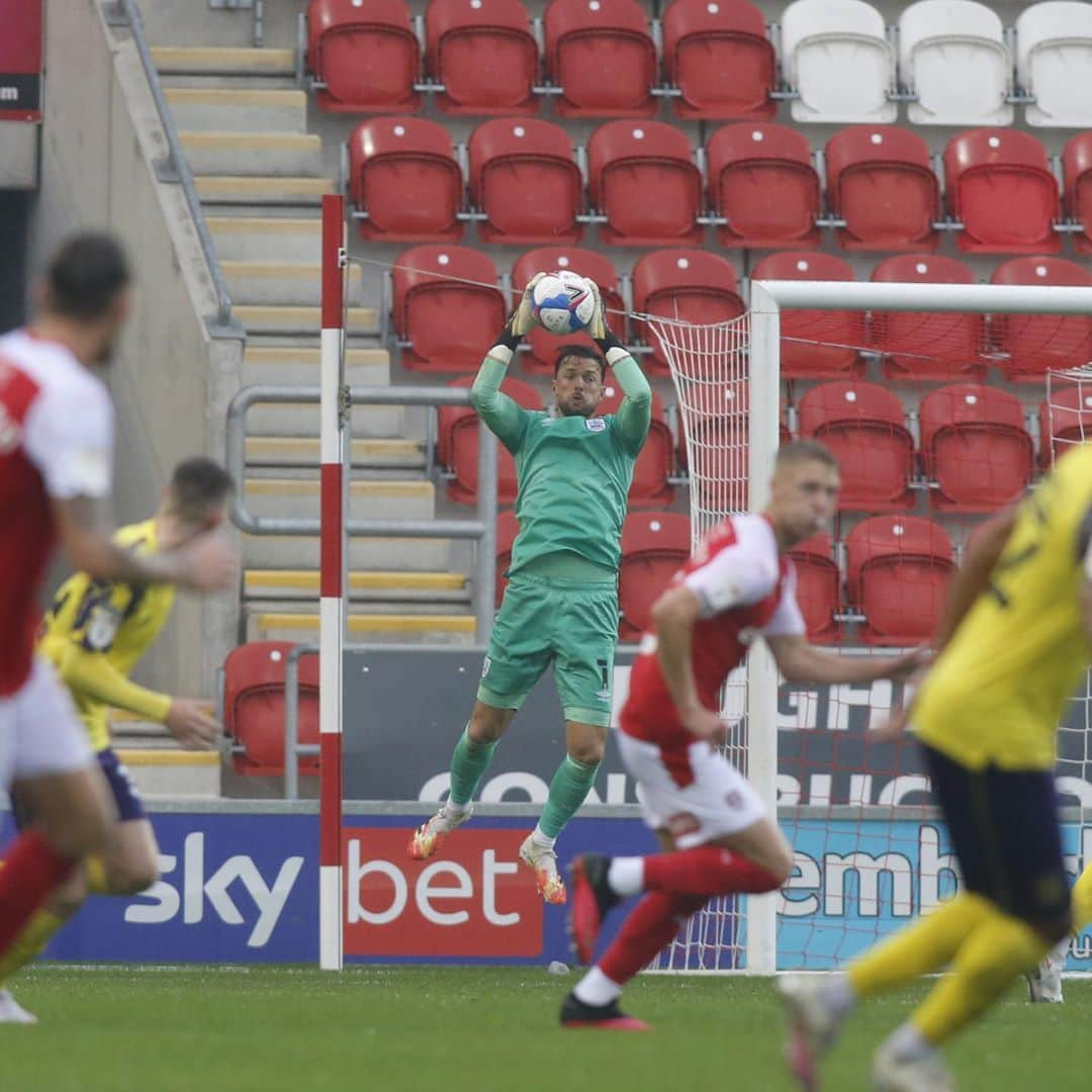 ベン・ヘイマーのインスタグラム：「Moist one in Yorkshire! 💦💦 1 point in the right direction. ⚽️」