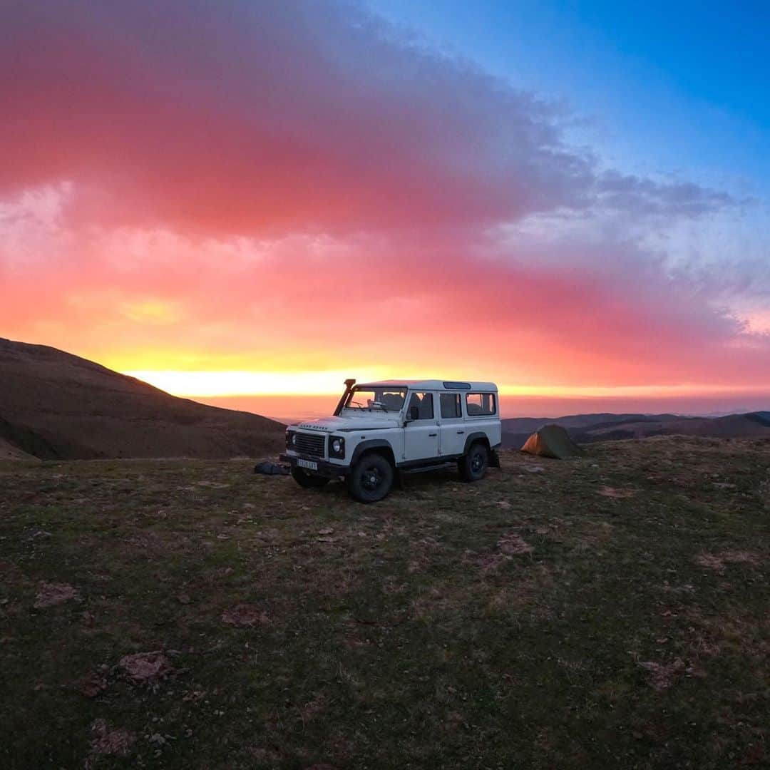 goproさんのインスタグラム写真 - (goproInstagram)「Finding freedom in far-away places ft. @carloscostan 🌅 For the 3rd annual #GoProCreatorSummit, we’ve challenged 60 #GoProAthletes + #GoProFamily members to dream up + live out an individual adventure with #GoProHERO9 Black. Scope our story for real-time content + stay tuned for more posts throughout the weekend.」10月4日 5時16分 - gopro