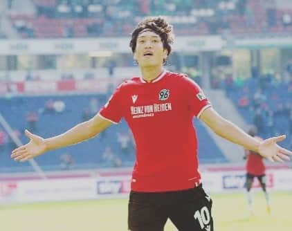 原口元気のインスタグラム：「. . Derbysieger @hannover96  . .」