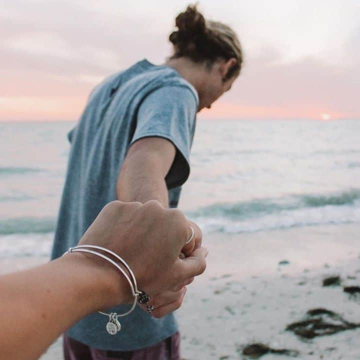 アレックスアンドアニさんのインスタグラム写真 - (アレックスアンドアニInstagram)「It's #NationalBoyfriendDay ❤️ tag your boyfriend + let him know what’s on your #alexandani wish list. 🤩  #repost: @kaylaashleyy」10月4日 8時05分 - alexandani