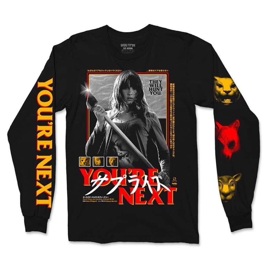 シャーニ・ヴィンソンのインスタグラム：「New ‘Looking For The Magic’ shirts available now at @ruckingfotten #YoureNext #horror #movie #merchandise」