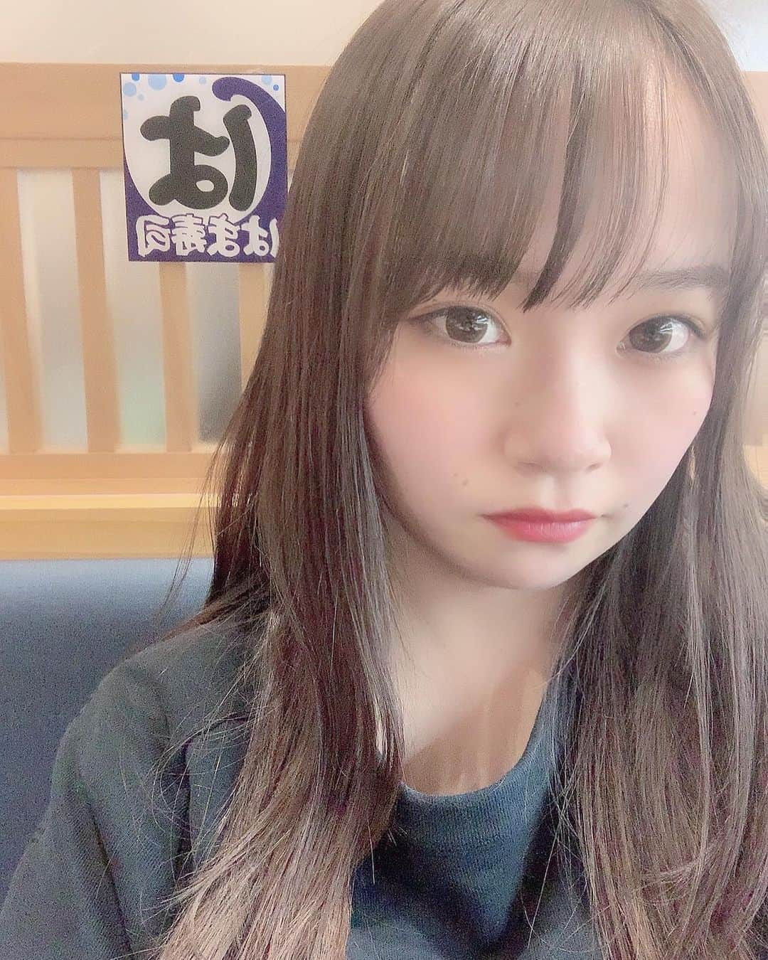 大嶋みくさんのインスタグラム写真 - (大嶋みくInstagram)「みんなおはみく！！🧸🤍 ねー！ねー！きいて！昨日はねエステ行ってから、ずっと行きたかったトイザラス行ってから大きな買い物してから最後にはま寿司で締めた…！！ はま寿司だいすき人間だから月何回行ってるんだろう…ちょー満足だし、私永遠に安舌だな👅  今日の撮影会楽しみ！！エンジェルになるのでよろしくね👼🏻🤍🤍」10月4日 9時11分 - oshima_miku