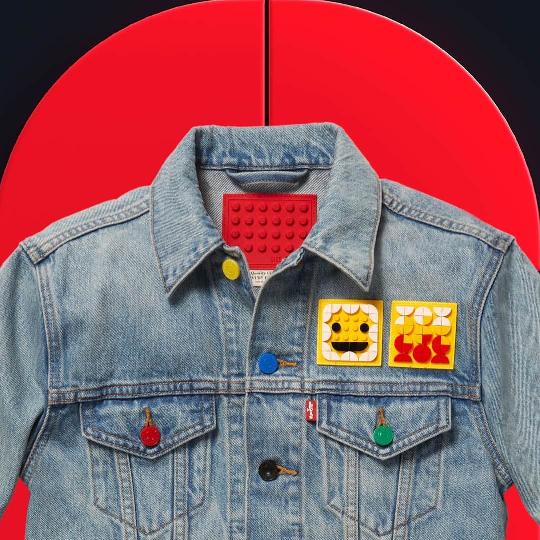 Levi’sさんのインスタグラム写真 - (Levi’sInstagram)「Rekindle the joy of building. A world of ingenuity comes to life in our LEGO Group and Levi’s® collection. Share your designs with #LEGOxLevis  Shop the collection using the link in our bio. ©2020 The LEGO Group」10月4日 9時44分 - levis