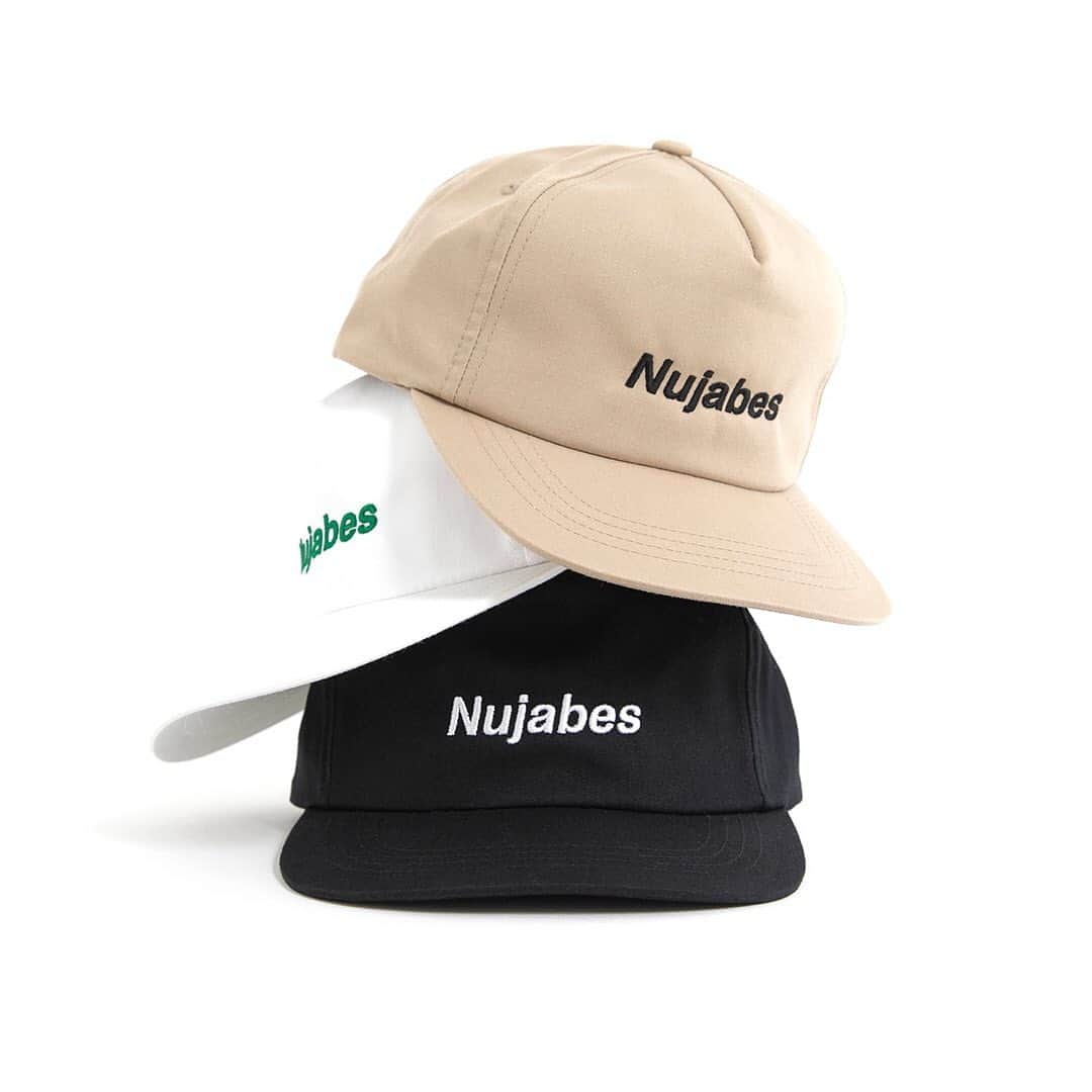 HYPEBEASTさんのインスタグラム写真 - (HYPEBEASTInstagram)「@hypebeaststyle: @yentownmarket has dropped its first collaborative "Nujabes World Tour" collection. The capsule marks the late artist’s first-ever “world tour” — a feat he couldn’t achieve when he was alive — and will be divided into three drops slated for October 2020, December 2020, and February 2021. The inaugural capsule features apparel, accessories, and home and drinkware. Fronting the collection is a pair of sweaters with the Nujabes logo in front and his mysterious logo on the back, along with caps in neutral tones and tote bags embellished with the logo of the producer’s Hydeout Productions. The collection is available now on Yen Town Market’s official webstore.⁠⠀ Photo: Yen Town Market」10月4日 9時52分 - hypebeast