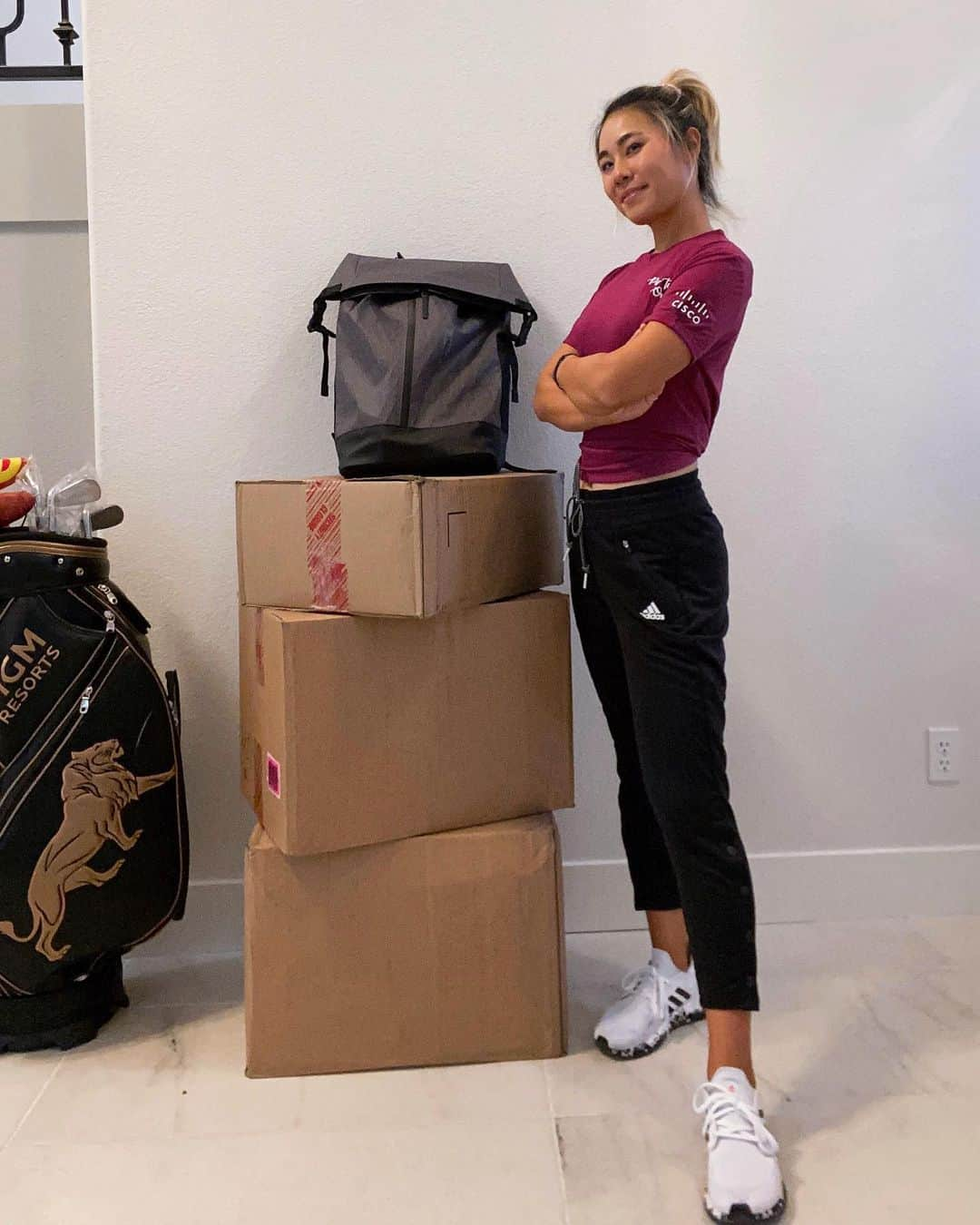 ダニエル・カングさんのインスタグラム写真 - (ダニエル・カングInstagram)「Delivery 📦 Adidas Golf Fall Clothing Has Arrived 😍🍁 @adidasgolf」10月4日 10時14分 - daniellekang