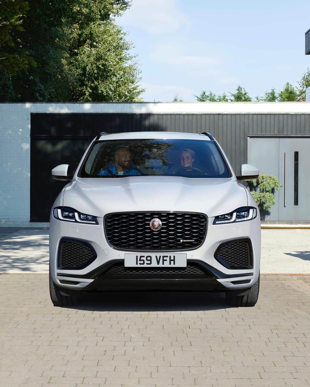 Jaguarさんのインスタグラム写真 - (JaguarInstagram)「"F-PACE represents a significant development of Jaguar Design language. Heightened luxury and attention to detail ensure a real sense of occasion whenever you get in the vehicle." - Julian Thomson, #Jaguar Design Director.  #FPACE #Premium #Electric #Luxury #Performance #SUV #EV #PHEV #MHEV #Hybrid #AWD #ElectricCars #Technology #CarsofInstagram」10月4日 21時26分 - jaguar