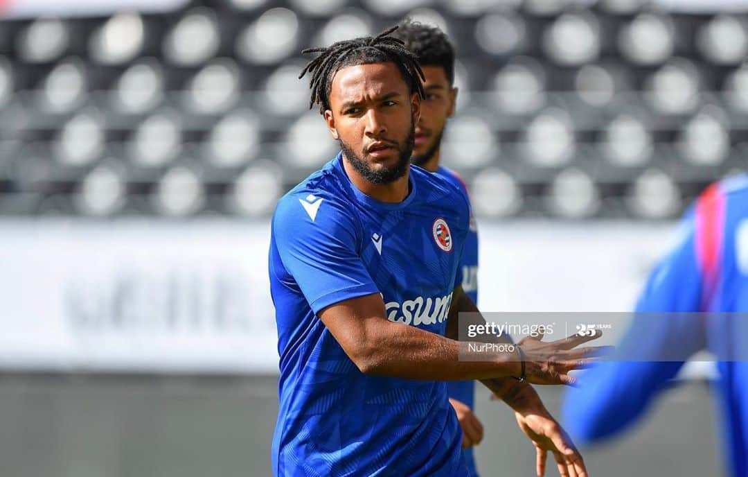 リアム・ムーアさんのインスタグラム写真 - (リアム・ムーアInstagram)「Strong start. Keep pushing forward! @readingfc」10月4日 19時52分 - liammoore93