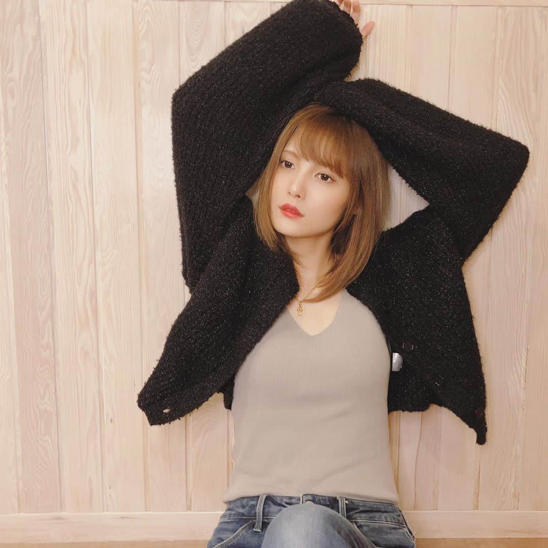 美沙玲奈のインスタグラム：「めたんこナチュラルメイク💄 どうかな？？イケてる？笑  photoby📷 @i.am_ering 💚」