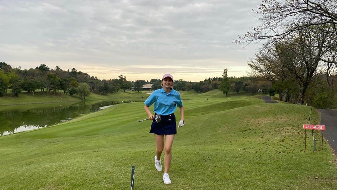 長谷川ジェニファーミラさんのインスタグラム写真 - (長谷川ジェニファーミラInstagram)「GOLF DAY WITH FAM🌱ドライバー飛ぶようになってきた!!💫🤍 良き休日 みんなは何したー？　#golf #ゴルフ女子」10月4日 20時43分 - jenmilaa