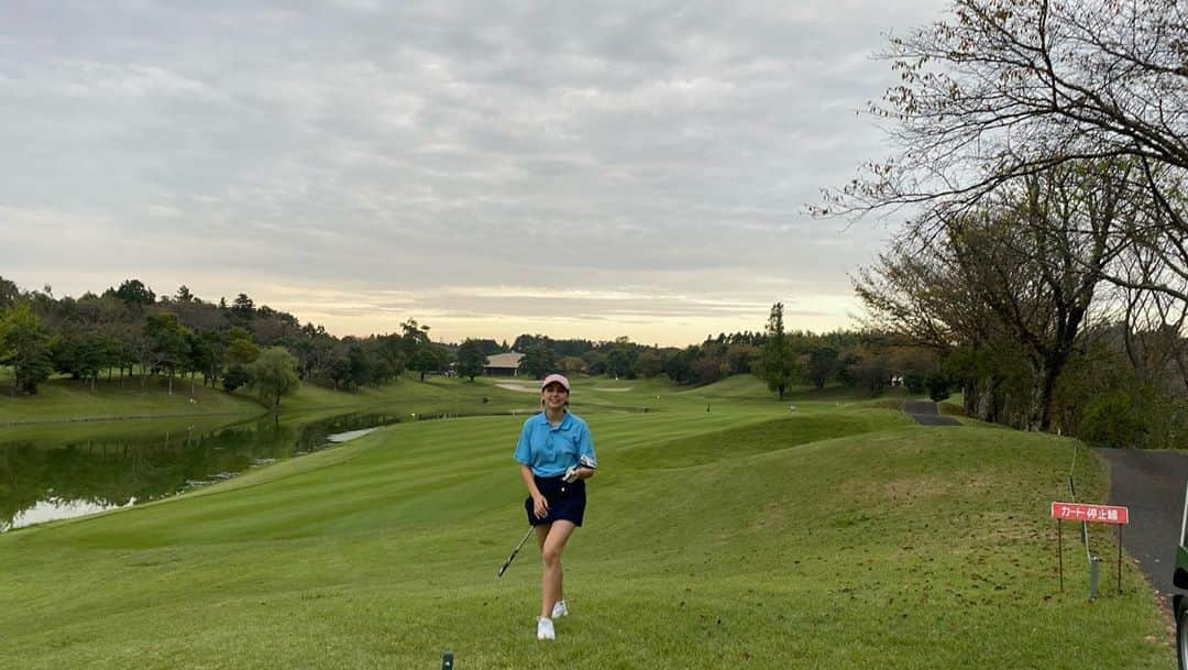 長谷川ジェニファーミラさんのインスタグラム写真 - (長谷川ジェニファーミラInstagram)「GOLF DAY WITH FAM🌱ドライバー飛ぶようになってきた!!💫🤍 良き休日 みんなは何したー？　#golf #ゴルフ女子」10月4日 20時43分 - jenmilaa