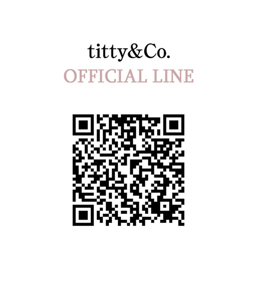 ティティ&コーさんのインスタグラム写真 - (ティティ&コーInstagram)「▶︎2020 AW 1st COLLECTION﻿ ﻿ titty&Co. 秋のコンセプトは﻿ " No more boredom "﻿ ﻿ #チュールスリーブニットカーディガン﻿ ¥6,300﻿ BRN/GRY/PUR﻿ ﻿ #チェックジャガードスカート (titty&Co.petit)﻿ ¥4,950﻿ BRN﻿ ﻿ #バイカラービットローファー﻿ ¥9,800﻿ BLK/BEG﻿ ▶︎coming soon﻿ ﻿ #tittyandco #tittyco #2020 #autumn #nomoreboredom  #aw #fashion  #follow #followme #girly  #ティティーアンドコー #秋 #秋服 #フェミニン #ニット #カーディガン #チュール #カーディガンコーデ #チェックスカート #ニットスカート #ブラウンコーデ #ローファー」10月4日 20時56分 - tittyandco_com