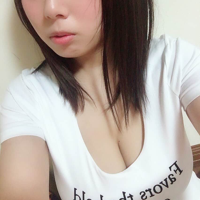 塚田詩織のインスタグラム