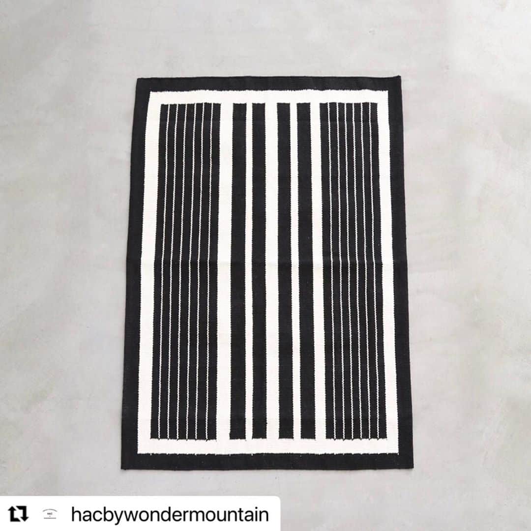wonder_mountain_irieさんのインスタグラム写真 - (wonder_mountain_irieInstagram)「#Repost @hacbywondermountain with @make_repost ・・・ _ Landscape products × NOMA t.d. / ランドスケープ プロダクツ × ノーマ ティーディー “Hand Woven Rug” ￥22,000- 〜 ￥88,000- _ 〈online store / @digital_mountain〉 https://www.digital-mountain.net/shopbrand/ct278/ _ 【オンラインストア#DigitalMountain へのご注文】 *24時間注文受付 * 1万円以上ご購入で送料無料 tel：084-983-2740 _ We can send your order overseas. Accepted payment method is by PayPal or credit card only. (AMEX is not accepted)  Ordering procedure details can be found here. >> http://www.digital-mountain.net/smartphone/page9.html _ blog > http://hac.digital-mountain.info _ #HACbyWONDERMOUNTAIN 広島県福山市明治町2-5 2階 JR 「#福山駅」より徒歩15分 (水曜・木曜定休) _ #ワンダーマウンテン #japan #hiroshima #福山 #尾道 #倉敷 #鞆の浦 近く _ 系列店：#WonderMountain @wonder_mountain_irie _ #Landscapeproducts #NOMAtd #ランドスケーププロダクツ #ノーマティーディー #NOMA #ノーマ #playmountain #プレイマウンテン #noma_textiledesign」10月4日 12時38分 - wonder_mountain_