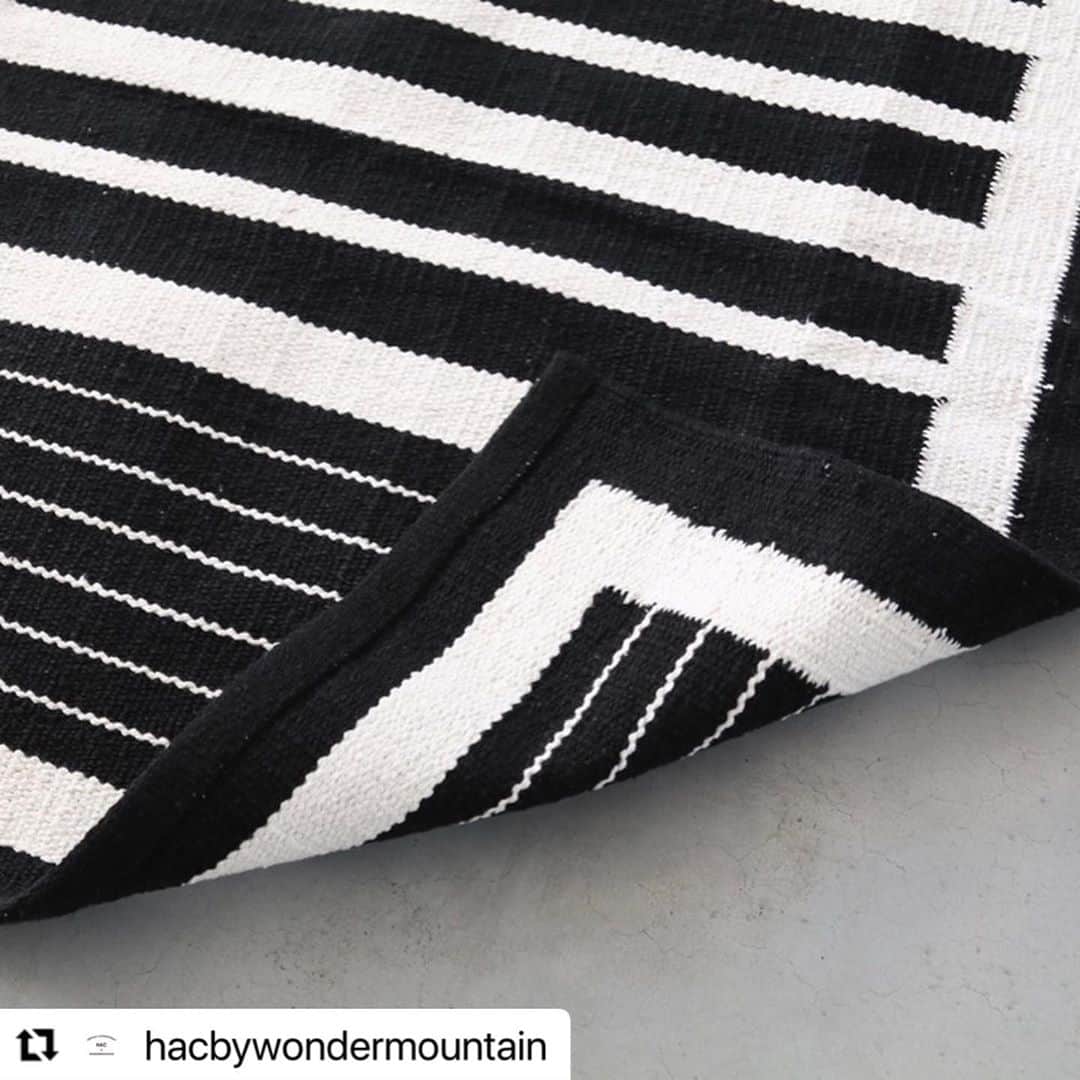 wonder_mountain_irieさんのインスタグラム写真 - (wonder_mountain_irieInstagram)「#Repost @hacbywondermountain with @make_repost ・・・ _ Landscape products × NOMA t.d. / ランドスケープ プロダクツ × ノーマ ティーディー “Hand Woven Rug” ￥22,000- 〜 ￥88,000- _ 〈online store / @digital_mountain〉 https://www.digital-mountain.net/shopbrand/ct278/ _ 【オンラインストア#DigitalMountain へのご注文】 *24時間注文受付 * 1万円以上ご購入で送料無料 tel：084-983-2740 _ We can send your order overseas. Accepted payment method is by PayPal or credit card only. (AMEX is not accepted)  Ordering procedure details can be found here. >> http://www.digital-mountain.net/smartphone/page9.html _ blog > http://hac.digital-mountain.info _ #HACbyWONDERMOUNTAIN 広島県福山市明治町2-5 2階 JR 「#福山駅」より徒歩15分 (水曜・木曜定休) _ #ワンダーマウンテン #japan #hiroshima #福山 #尾道 #倉敷 #鞆の浦 近く _ 系列店：#WonderMountain @wonder_mountain_irie _ #Landscapeproducts #NOMAtd #ランドスケーププロダクツ #ノーマティーディー #NOMA #ノーマ #playmountain #プレイマウンテン #noma_textiledesign」10月4日 12時38分 - wonder_mountain_