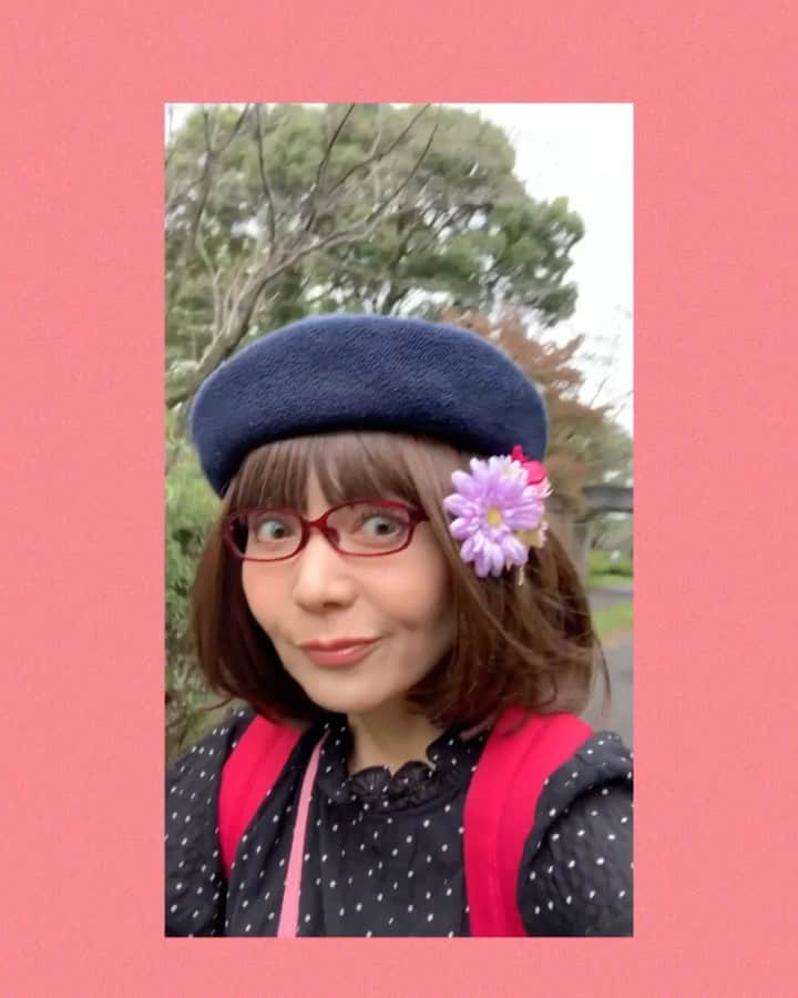 木部さんのインスタグラム：「きべは、ＧＯＴＯパーク！！﻿ ﻿ ﻿ 昨日のきべは、一年ぶりに昭和記念公園に行ってきました！﻿ ﻿ 間に合わないと思っていたけど、レモンイエローのキバナコスモスもまだまだ咲いていましたよ！🌼﻿ ﻿ ﻿ ﻿ ﻿ ﻿ ﻿ #コスモス #蝶々さん#サイクリング #久々のお出かけ #キバナコスモス#黄色い花#黄色いドア #ちょっと暑かった #10月 #どこでもドア #どらえもん #cosmosflower #butterflies #cycling #goldencosmos #yellowflowers🌼#yellowdoor #fundaysaturday #october🍁 #anywheredoor」