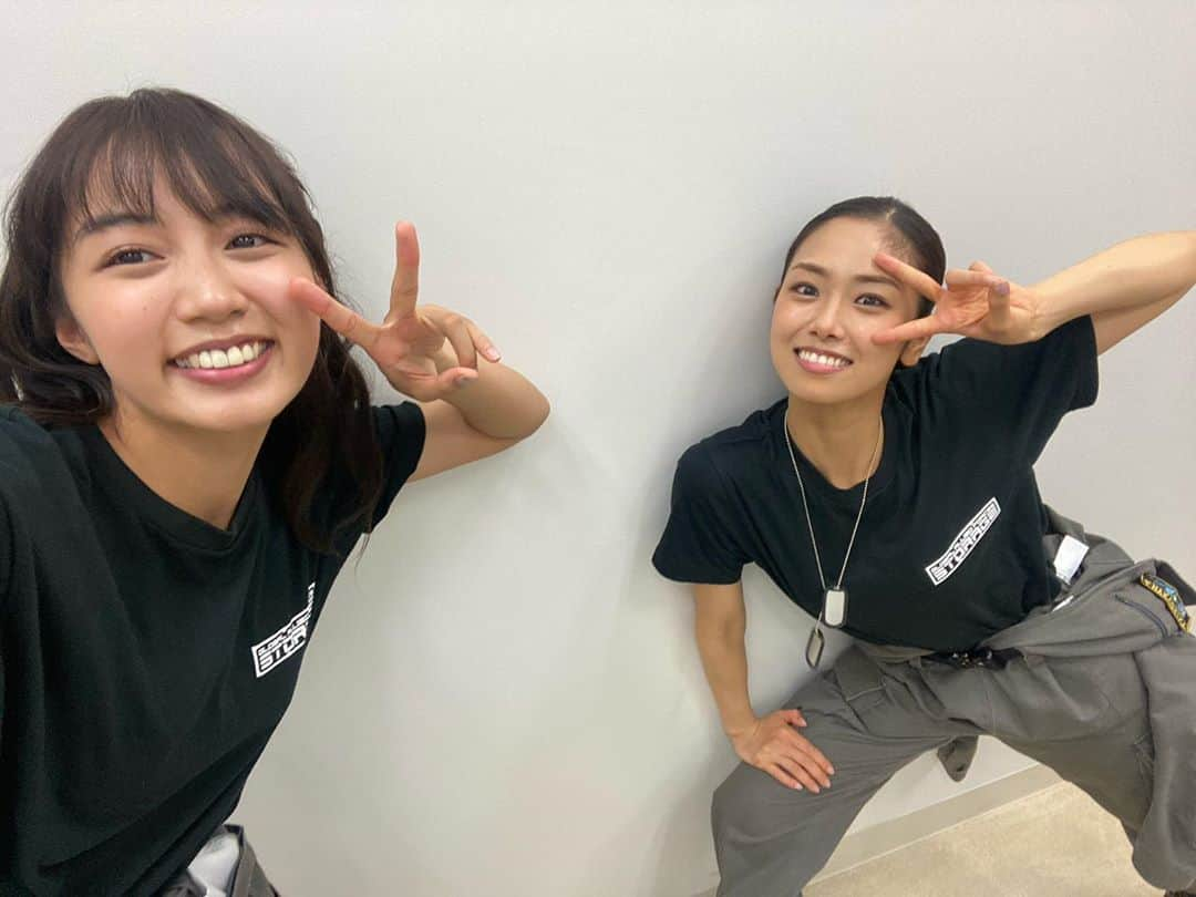 黒木ひかりさんのインスタグラム写真 - (黒木ひかりInstagram)「オンライン座談会、ありがとうございました✨ 大好きなりまちゃんとソーシャルディスタンス🙋‍♀️🍒」10月4日 14時25分 - kuroki_hikari