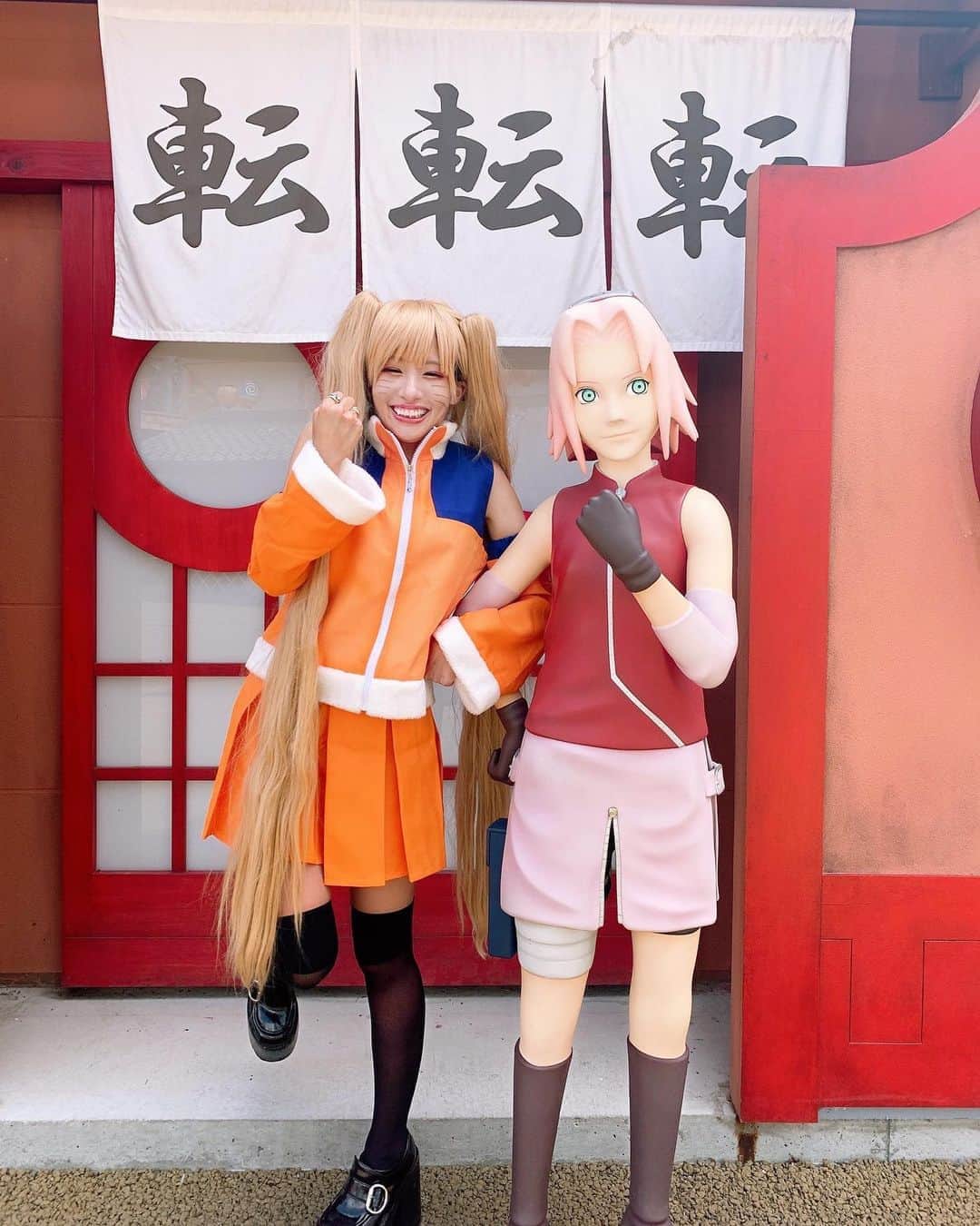 のインスタグラム：「#しゃんなろー　#naruto #口寄せの術　#boruto #ナルト疾風伝 #ナルト　#ナルトコスプレ　#narutocosplay #お色気の術　#ナルコ　#うずまきナルト #富士急ハイランド　#木ノ葉隠れの里 #木の葉の里 #富士急　#富士q #cosplayer #cosplaygirl #cosplay #ニーハイ　#サクラ　#narutosakura」