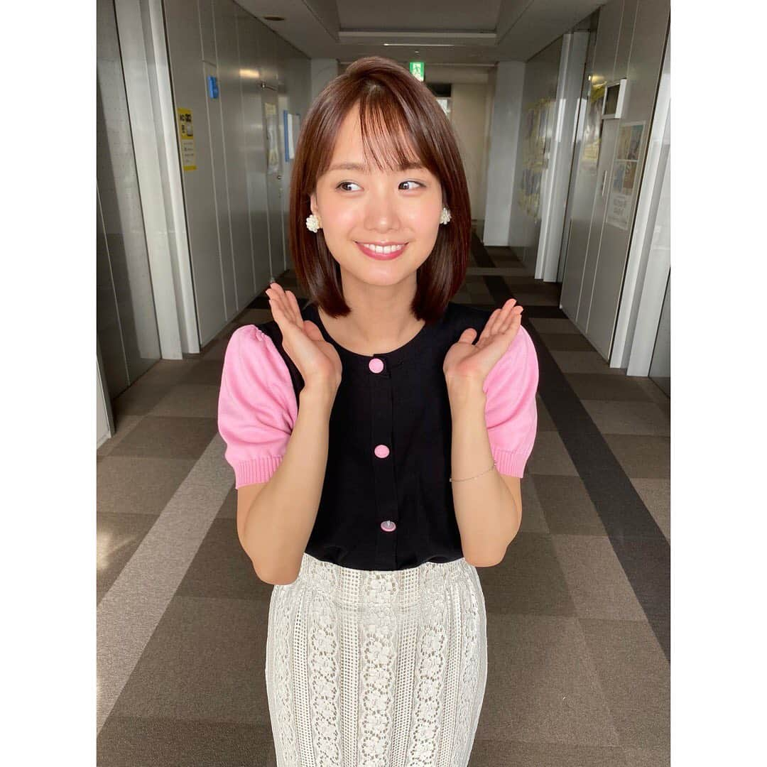 井上清華さんのインスタグラム写真 - (井上清華Instagram)「10月からの新番組のナレーション収録に行ってきました🤩 映像も世界観もかっこよくて、すっごく素敵なんです🧚‍♀️  豪華ゲストの情報やオフショット満載の公式アカウント、私も登場しますので、是非見てみてください✨ @featuresjp  #フィーチャーズ #エモい #とはまさにこのこと #髪 #少し切りました ✨」10月4日 14時44分 - seika_inoue