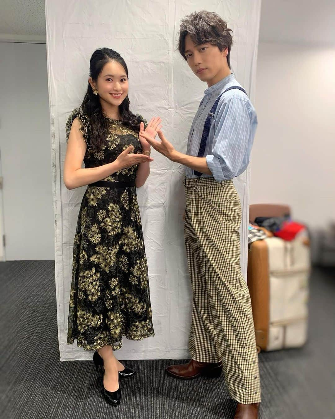 小南満佑子さんのインスタグラム写真 - (小南満佑子Instagram)「. . 山崎育三郎さん Premium Concert  ゲスト出演させて頂き有難うございました✨  撮影現場でも、今日の本番やリハーサルでも、 常に周りへのお心遣いとプリンスオーラが絶えない 育三郎さんのお姿を拝見し、 いつも勉強させて頂いています。  エールで披露した楽曲も レミゼもエリザベートも 育三郎さんと一緒に沢山歌わせて頂き 感謝の気持ちでいっぱいです。  温かく迎えて下さったファンの皆様 本当に有難うございました♡ . . #山崎育三郎 さん #premiumconcert #幻のトートからのエール #幻ではなくいつか必ず皆さん一緒に黄泉の国へ連れていって頂きましょう🧚🏻 #トート閣下 #佐藤久志  #夏目千鶴子 #小南満佑子」10月4日 15時22分 - mayuko_kominami.official