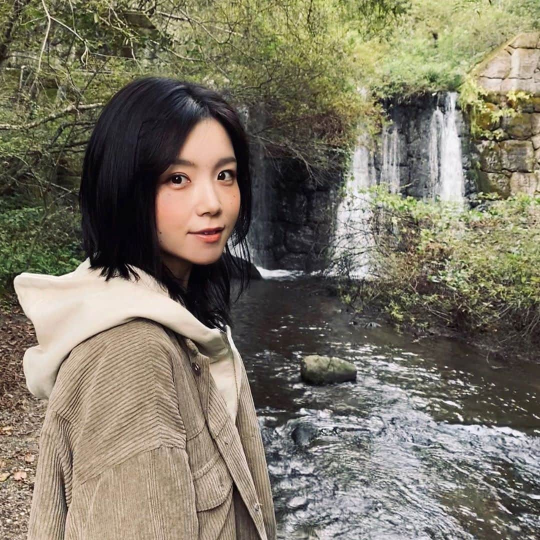 葉山柚子さんのインスタグラム写真 - (葉山柚子Instagram)「マイナスイオン🌬✨ #千ヶ滝 #軽井沢」10月4日 15時47分 - hayama_yuko