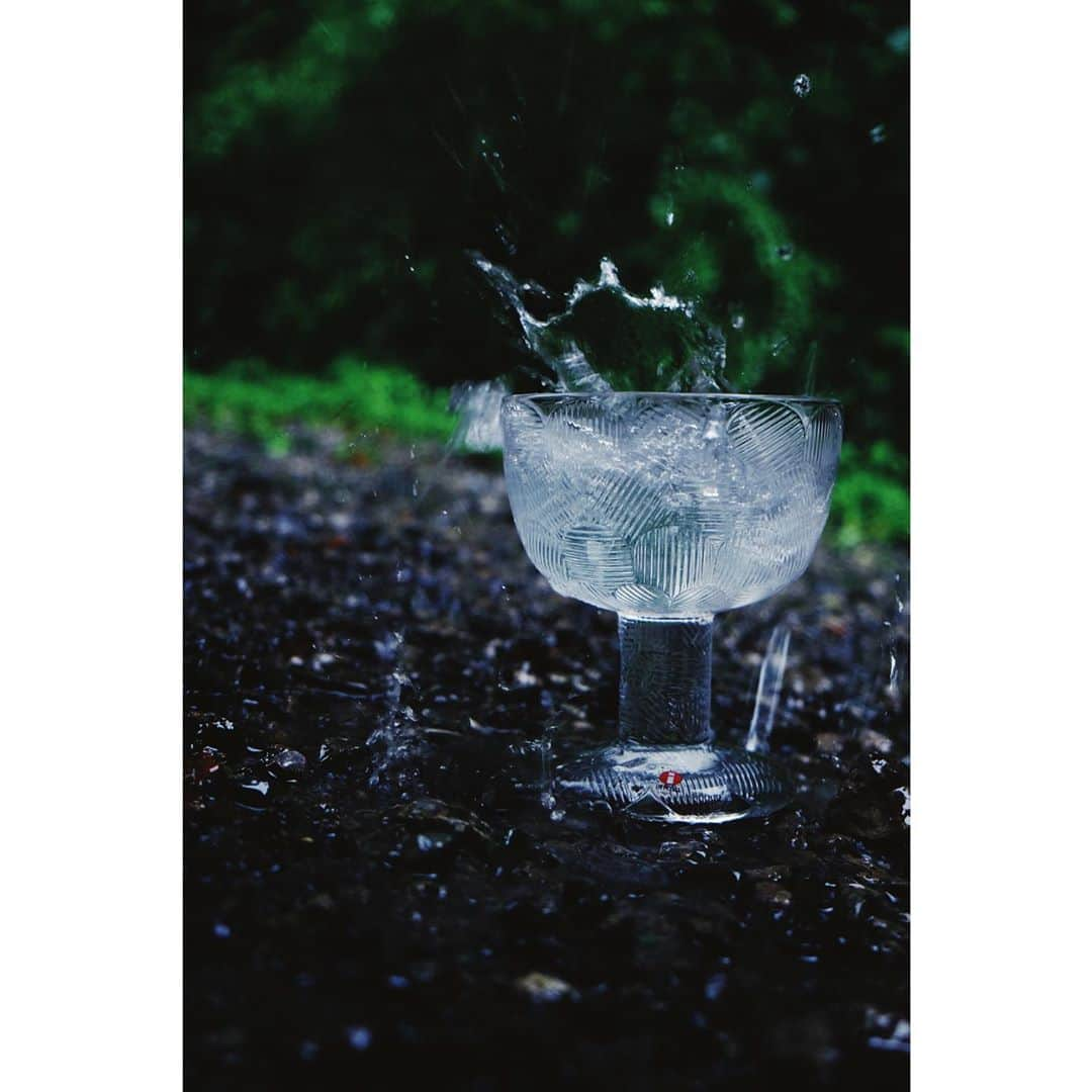 小関裕太さんのインスタグラム写真 - (小関裕太Instagram)「photo by yutakoseki...  iittala x yutakoseki  iittalaの商品を撮影させていただきました。  iittalaのガラスたちから感じた、光や影、温かさや冷たさなど、「温度」をテーマに撮っていけたらと思います。 全部で12投稿。 「水」の水曜日と、「太陽」の日曜日に更新していきます。 お楽しみに^ ^  @iittala @iittala_japan  #iittalamiranda   #riihipöllönpoikanen  #birdsbytoikka  #oivatoikka   #yutakoseki #小関裕太 #pr」10月4日 15時48分 - kotobanoamarinaitokoro