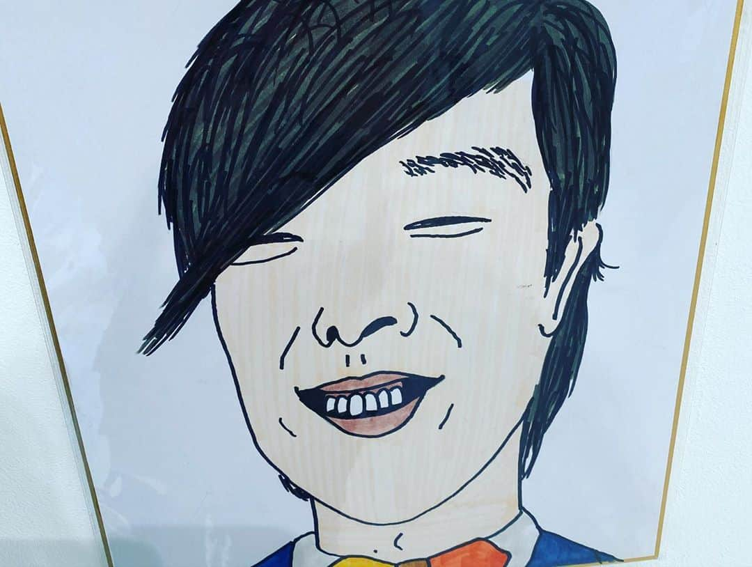 別府貴之さんのインスタグラム写真 - (別府貴之Instagram)「kento fukayaの似顔絵展。 めちゃくちゃ面白いー🤣 こんな写真スポットのセンターに飾ってくれてありがとう‼️ 個展は今日まで！NGK近くなんでみなさん急いでー😄」10月4日 16時01分 - marseille_beppu