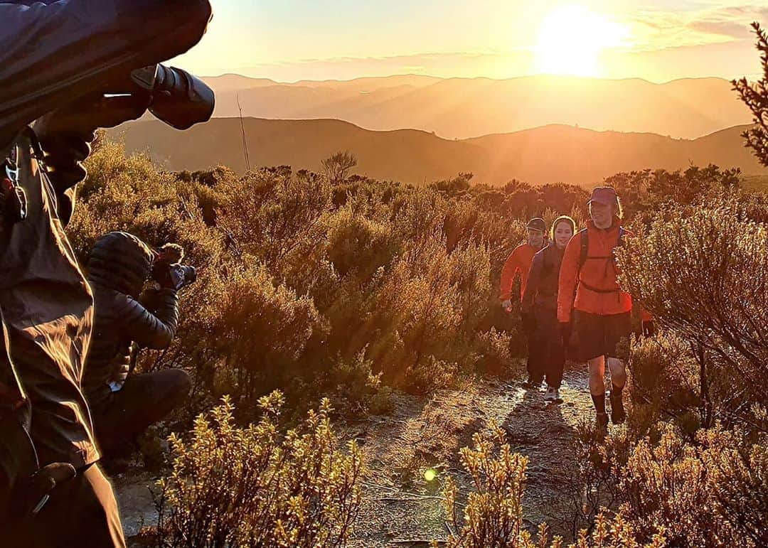 マックパックさんのインスタグラム写真 - (マックパックInstagram)「“I was looking for an adventure – something that would be a good challenge, with a fair share of dramatic scenery and interesting features. Those views really drew me in. I'd heard about the Kill Devil Track in the past, and it had been on my list for a while. It turned out to be a fair bit of hike-a-bike, plenty of adverse weather and a challenging Grade 5 trail. But all of this meant we were right there amongst it, testing out the gear in the conditions it was made for.” – @jayfrench (@freeridenewzealand) shares insights into why he picked the Kill Devil Track. Swipe ⬅ to see some behind-the-scenes action. . . Mountain Sports is our lightest collection – offering protection from the elements without the weight. Trail running, light hiking or biking – we’ve got you covered. #outsideisbetter #mountainsports #keepexploring #springadventures」10月4日 16時51分 - macpac