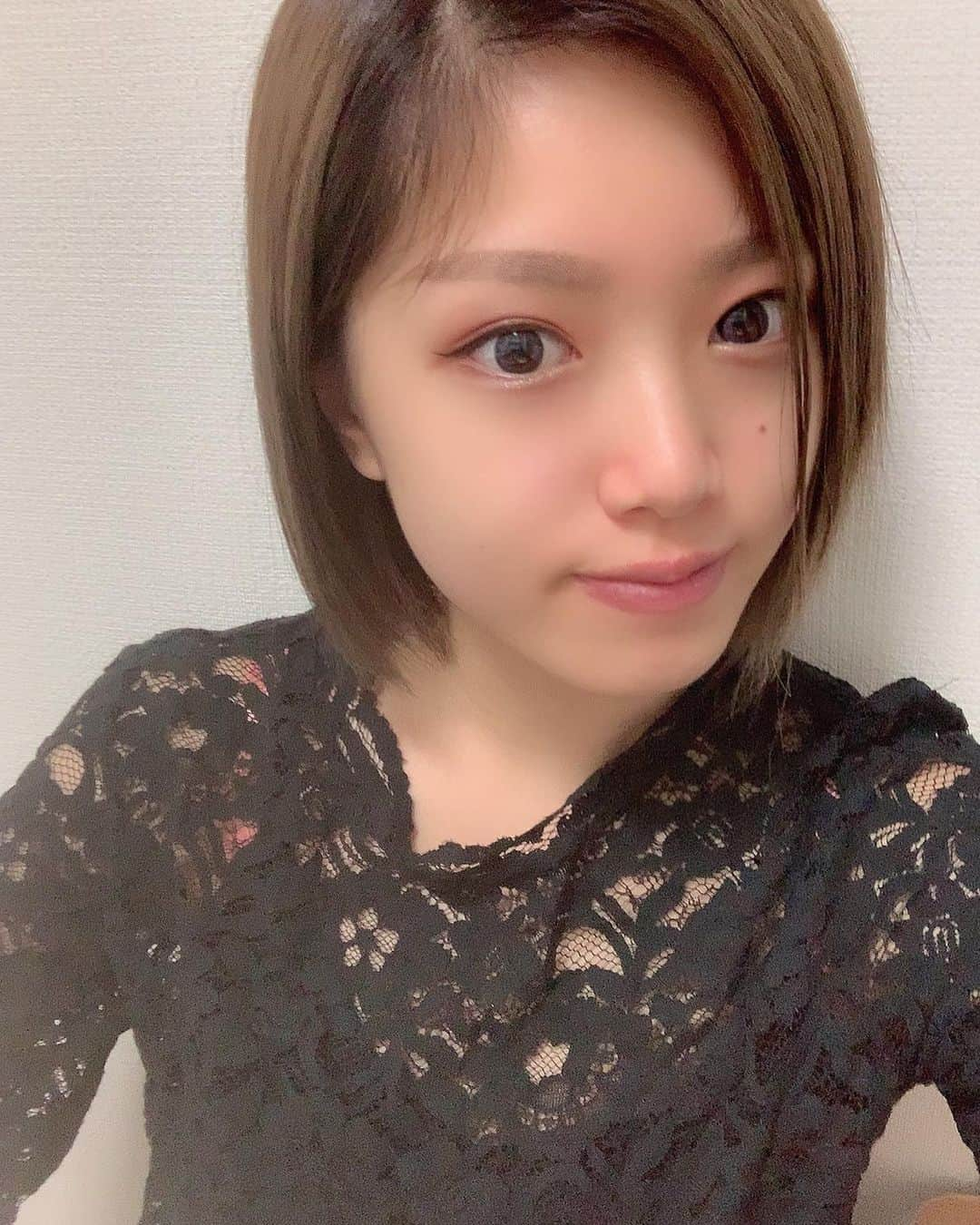 林優菜さんのインスタグラム写真 - (林優菜Instagram)「. かきあげ💃💃 . . . #ショートヘア #かきあげ前髪 #ulike #今日の夜ご飯はオムライス #自撮り #ファンデしてないのバレてないよね」10月4日 16時54分 - yu_na_816