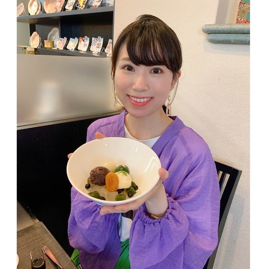 緒方桃子さんのインスタグラム写真 - (緒方桃子Instagram)「* 先日 らさら( @lasala_arata )さんへ行ってきました。 あんみつです✨ 餡子、バニラアイスクリームに白玉♡ 蜜は黒糖の味が深くて美味しかった。  各テーブルにパネルが置いてありました。 感染対策万全です。  そして明日から1週間 「歌のない歌謡曲」はWおどり炊きweekです。 以前1週間炊飯器をお試しさせていただいたとき 鹿児島の郷土料理を作りました。 インスタのストーリーでご紹介致しますので 写真と一緒に 放送をお楽しみいただければ嬉しいです。  ※写真は全て白米ですが 放送では毎日違う鹿児島県産の銘柄米を ご紹介しています。」10月4日 16時55分 - momokoogata0403