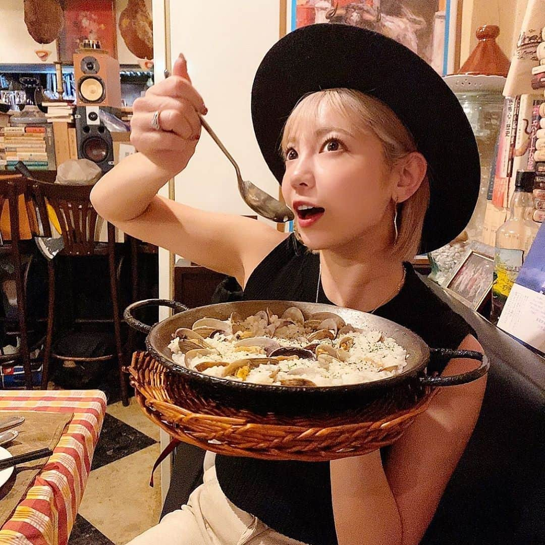 吉澤友貴さんのインスタグラム写真 - (吉澤友貴Instagram)「渋谷にあるとっても美味しいスペイン料理屋さん😍💓 ラプラーヤ✨  ほんとにどのメニューも美味しいのです🥺  #恵比寿マスカッツ#AV女優#ゲッスー#吉澤友貴#アイドル#セクシー#美容#ファッション#タイ#可愛い#沼ジョ#ショートカット#ショート#ハイトーンショート#渋谷#渋谷ランチ#渋谷ディナー#渋谷カフェ#スペイン料理#パエリア」10月4日 17時52分 - yuki_yoshizawa_