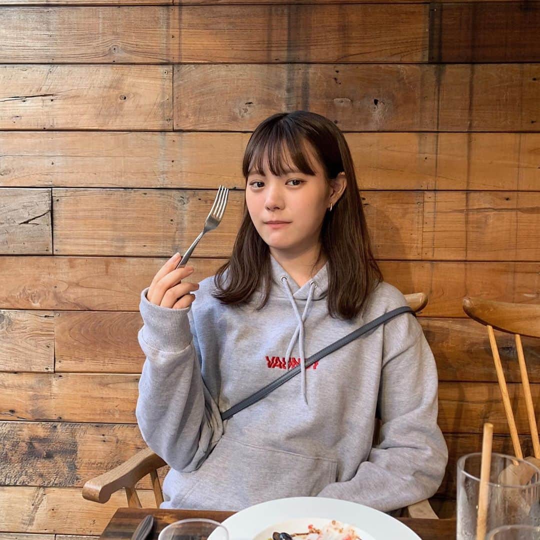 木村なつみさんのインスタグラム写真 - (木村なつみInstagram)「らーめん食べてケーキ二個食べちゃいました。🍰食欲の秋上等！ リップ持つの忘れちゃってうっすい。」10月4日 18時14分 - natsumi__kimura