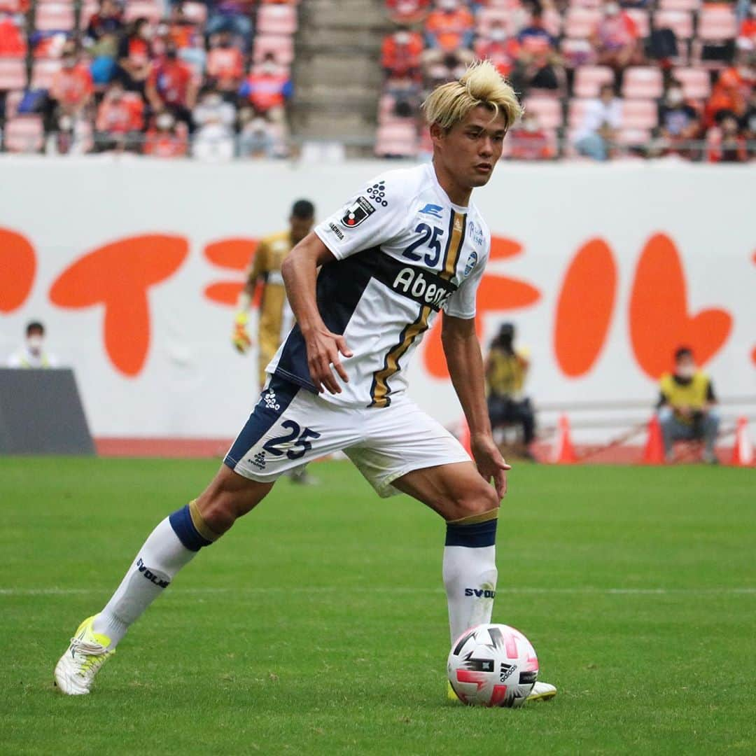 FC町田ゼルビアさんのインスタグラム写真 - (FC町田ゼルビアInstagram)「フォトギャラリー📸⚽️ ﻿ ● 町田 0 - 4 新潟 ﻿ #佐野海舟 #ジョンチュングン #平戸太貴 #中島裕希 #水本裕貴 #奥山政幸 #岡田優希 #マソビッチ #髙江麗央 #ドリアンバブンスキー  #FC町田ゼルビア #zelvia #Jリーグ #サッカー #スポーツ #soccer #football #JLeague #町田﻿ #デンカビッグスワンスタジアム」10月4日 18時23分 - fcmachidazelvia