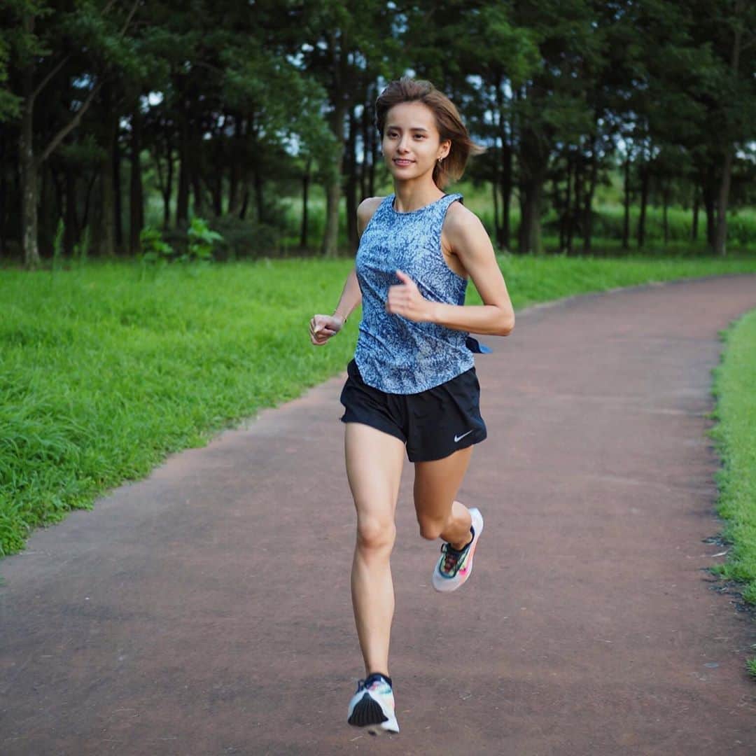 佐野千晃のインスタグラム：「昨日の感謝祭のミニマラソン見ててやっぱり足速い人ってかっこいい、、、、、、🤤﻿ ﻿ ってなった笑﻿ ﻿ あたしもかっこよくて強い人になりたいぜよ！！﻿ ﻿ #run #running #marathon #フルマラソン #マラソン #マラソン女子 #人生自由自在 #走る女子 #ファッション #ウェア #楽しく走る #ランニング #ジョギング ﻿」