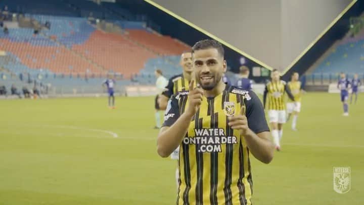 のインスタグラム：「⚽️ Doelpunt  🇲🇦 Opgeroepen voor het Marokkaanse elftal  💇🏻‍♂️ Goede coupe   Wat wil je nog meer @otannane14? 😉  #Vitesse #vither」