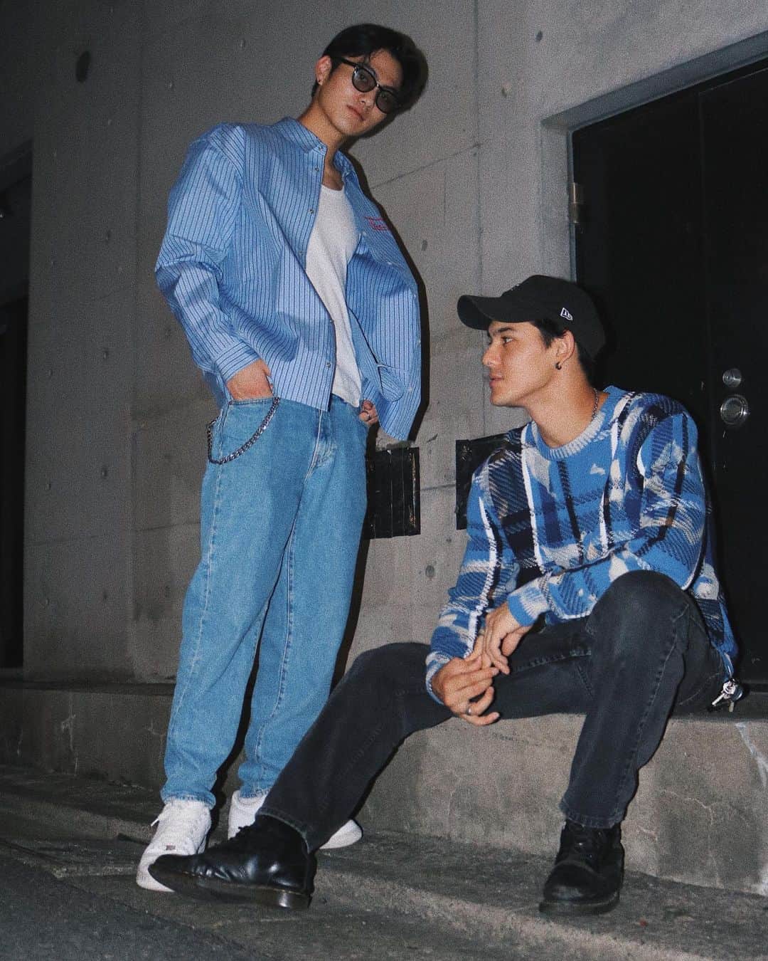 のインスタグラム：「Just chillin🖤💙🖤 w/ @shuzo___3120」