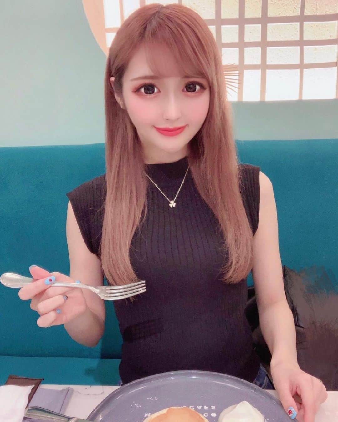 EMAのグルメインスタ