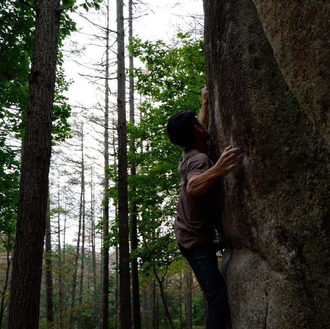 堀創さんのインスタグラム写真 - (堀創Instagram)「@p2hig と @hara.kenshin と瑞牆。満喫コースを案内しつつ、岩の感覚を馴染ませ完了。次も楽しみだ。  Climb at Mt Mizugaki ! It was very nice time .  #climbing #bouldering #瑞牆ボルダー  @frictionlabs @soill @e9clothing_official @bpump_ogikubo @pump_onlineshop」10月4日 19時51分 - tsukuru_8611