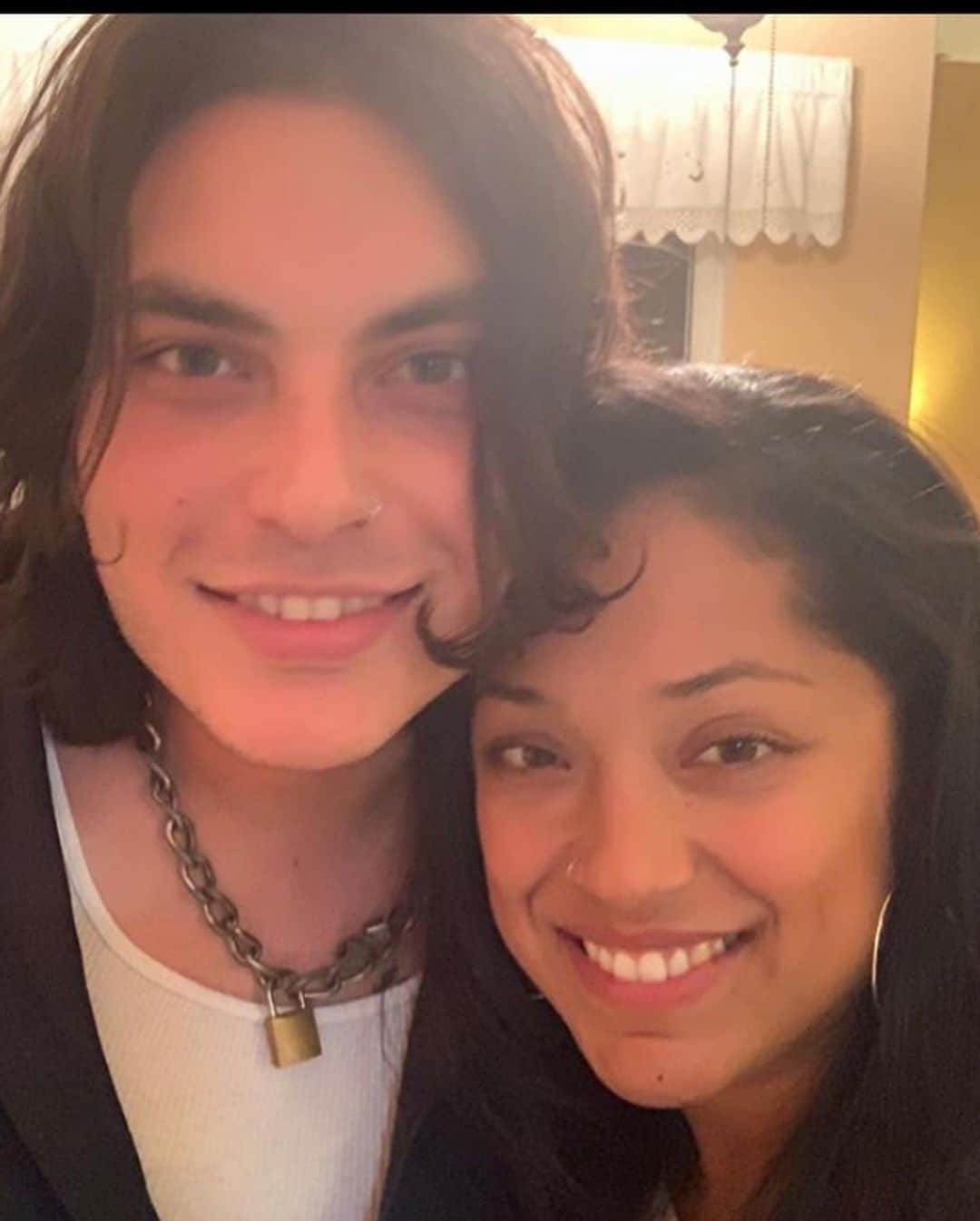 サミュエル・ラーセンさんのインスタグラム写真 - (サミュエル・ラーセンInstagram)「Happy Happy Birthday to my beautiful amazing sister @morgita_chula808 !!!!! I love you as much as I miss you 😘😘 ps: don’t worry about a thing.」10月5日 5時28分 - samuellarsen