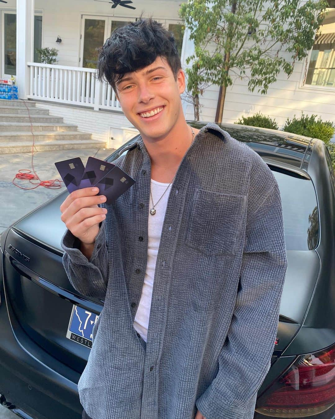 Blake Grayさんのインスタグラム写真 - (Blake GrayInstagram)「Yo 💰100,000 GIVEAWAY on @stepmobile happening right NOW! Make those $money gainz with my bank. It’s free & there are no fees. Daily winners and sweet giveaways. Check out who’s on the last post and enter there. I’m with the #StepFam!  ✅ HOW TO ENTER:  💰 Sign up using my referral link in my bio 💰Follow @stepmobile  💰Comment on their most recent post with your step username and tag 3 friends!  SIGN UP TODAY & GET THEM GAINZ 😏 #ad」10月5日 5時36分 - blakegray