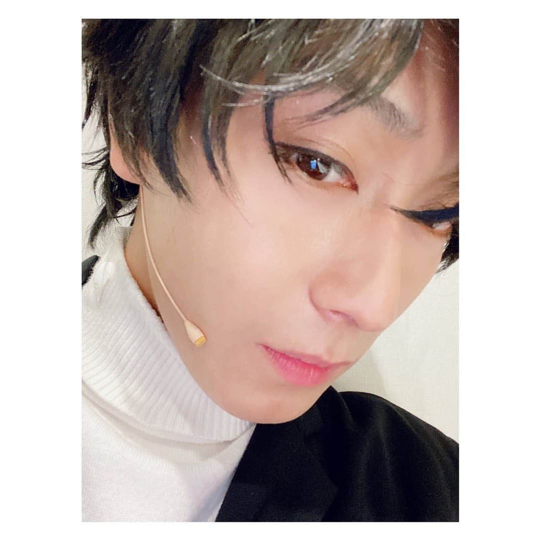 猪野広樹さんのインスタグラム写真 - (猪野広樹Instagram)「ペルソナ5  東京公演終演。お越しくださった皆様、配信をご覧くださった皆様ありがとうございました。 続くは大阪。　  劇場にいる。　お芝居してる。それが嬉しい。  まだ緩めず。」10月4日 21時48分 - hiroki_ino